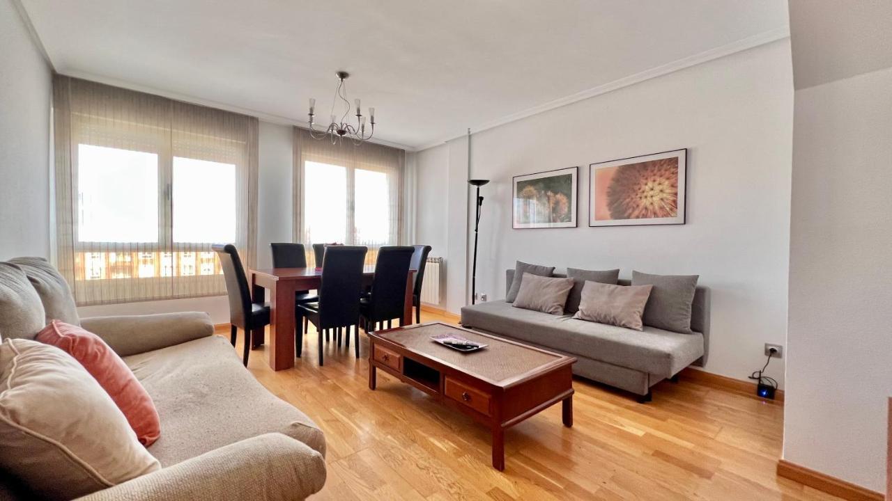 Housingleon - Conde Duplex Con Garaje Gratuito Apartment Exterior foto