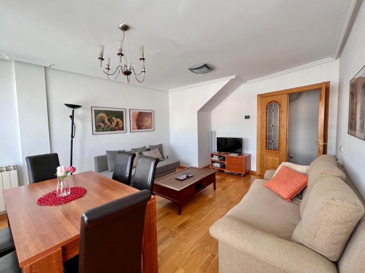 Housingleon - Conde Duplex Con Garaje Gratuito Apartment Exterior foto